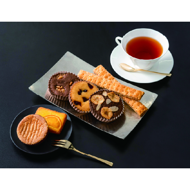 リーガロイヤルホテル　ロイヤル・ガトー・アンサンブル　１１個